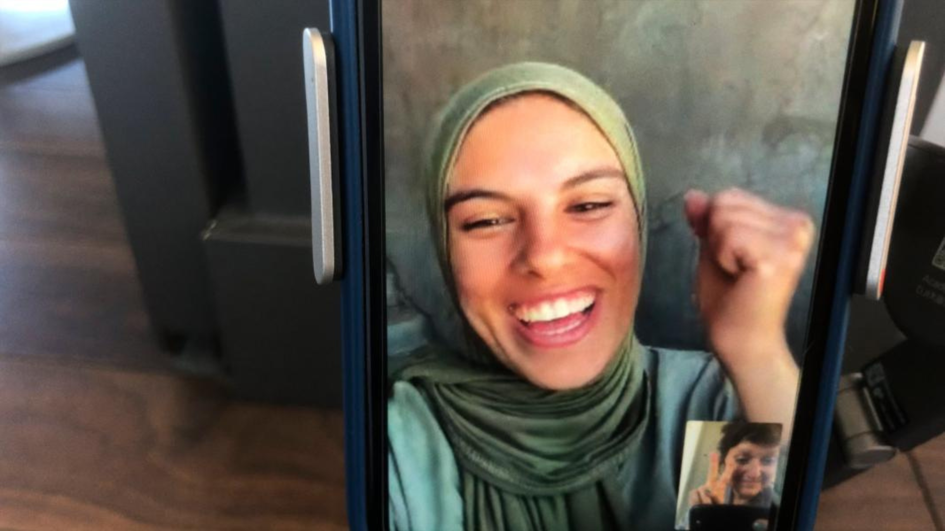 Docu: Put Your Soul on Your Hand and Walk